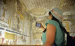 Egipto presenta las tumbas restauradas de un sacerdote y un escribano en la capital de los faraones