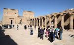 Crcel y multa millonaria a quienes escalen monumentos de Egipto